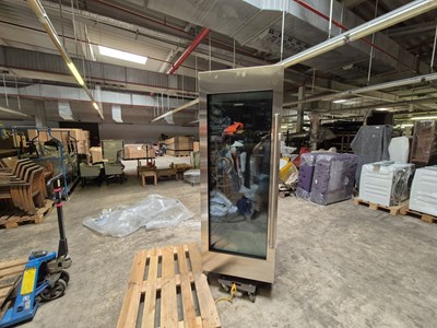 Los 42 - Einbau-Weinlagerschrank