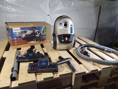 Los 148 - Staubsauger