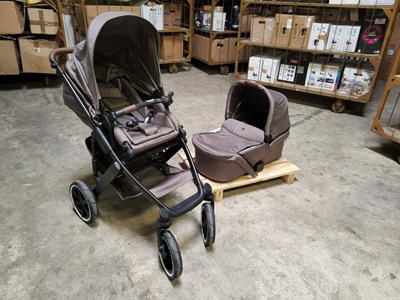 Los 13 - Kinderwagen