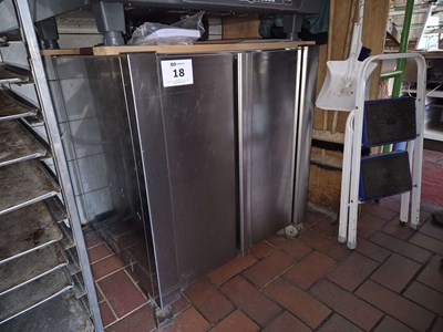 Los 18 - Unterbauschrank auf Rollen