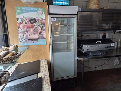 Los 24 - Glastürkühlschrank