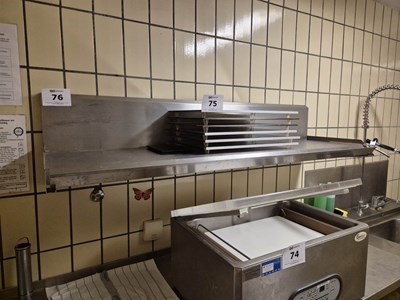 Los 76 - Hängeregal