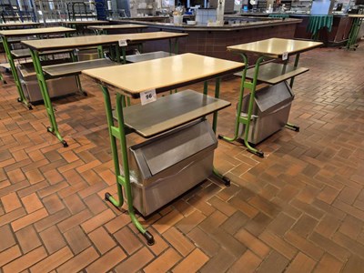 Los 96 - Stehtisch mit Mülleimer