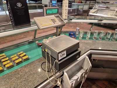 Los 139 - Thekenwaage