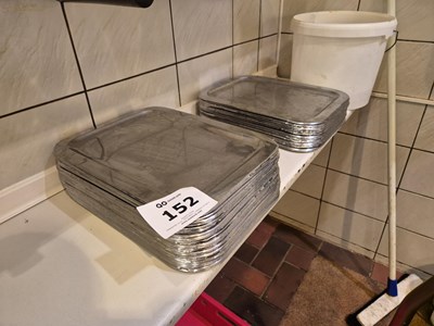 Los 152 - Posten Serviertabletts