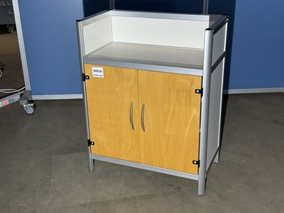 Los 25 - Schrank aus Aluprofilen