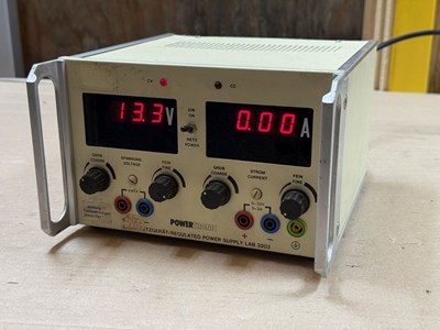 Los 27 - Labornetzgerät