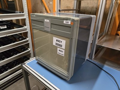 Los 41 - Mini-Kühlschrank