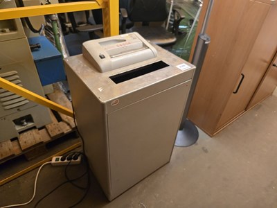 Los 107 - Aktenvernichter