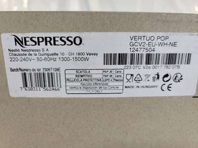 Los 41 - Portionskaffeemaschine Groupe SEB  Nespresso Vertuo Pop XN9201
