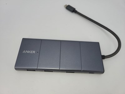 Los 6 - USB-C-Dockingstation Anker USB-C Hub [11-in-1] 565