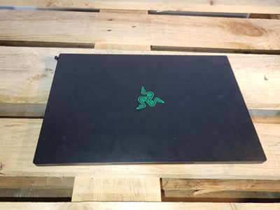 Los 3 - Gaming-Notebook RAZER