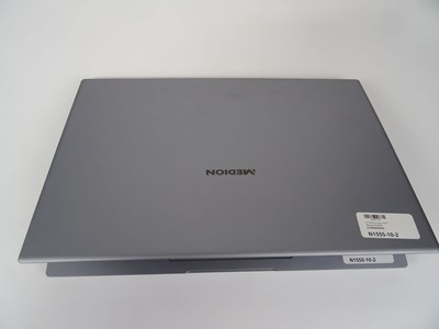 Los 67 - Notebook Medion Akoya E16401