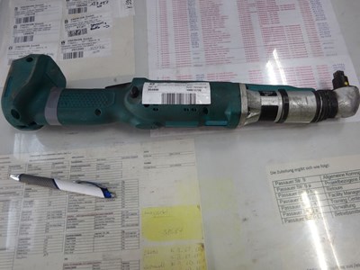Los 2603 - Akku-Winkelschrauber MAKITA DFL301FZ (13x)