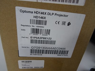 Los 250 - Beamer Optoma HD146X