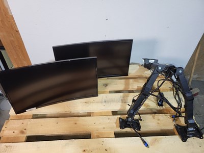 Los 5 - 24"-Curved-Monitore (2x)