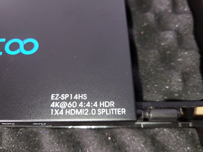 Los 19 - 4-Port HDMI-Splitter (2x)