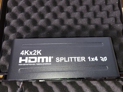 Los 20 - 4-Port HDMI-Splitter (2x)