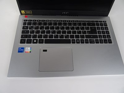 Los 60 - Notebook Acer Aspire 5