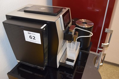 Los 62 - Kaffeevollautomat mit Zubehör