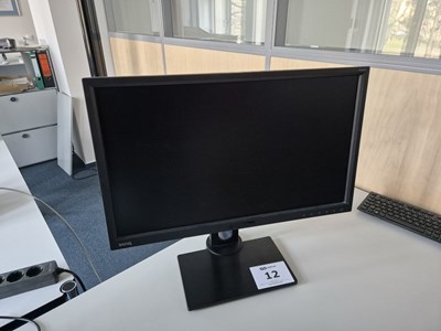 Los 12 - 24"-LCD-Monitor