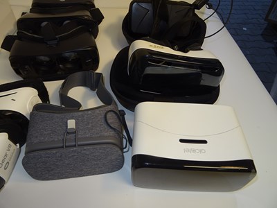 Los 25 - Posten VR-Brillen (u.a. Oculus Gear VR und Alcatel)